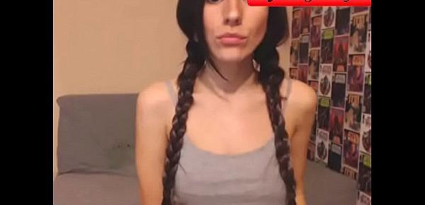  Swarthy little girl fucks herself(webcam,chaturbate,bongacams)